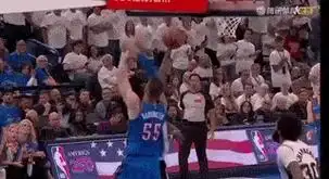 超级新星迪班萨空降WNBA赛场，未来NBA状元热门引全美关注
